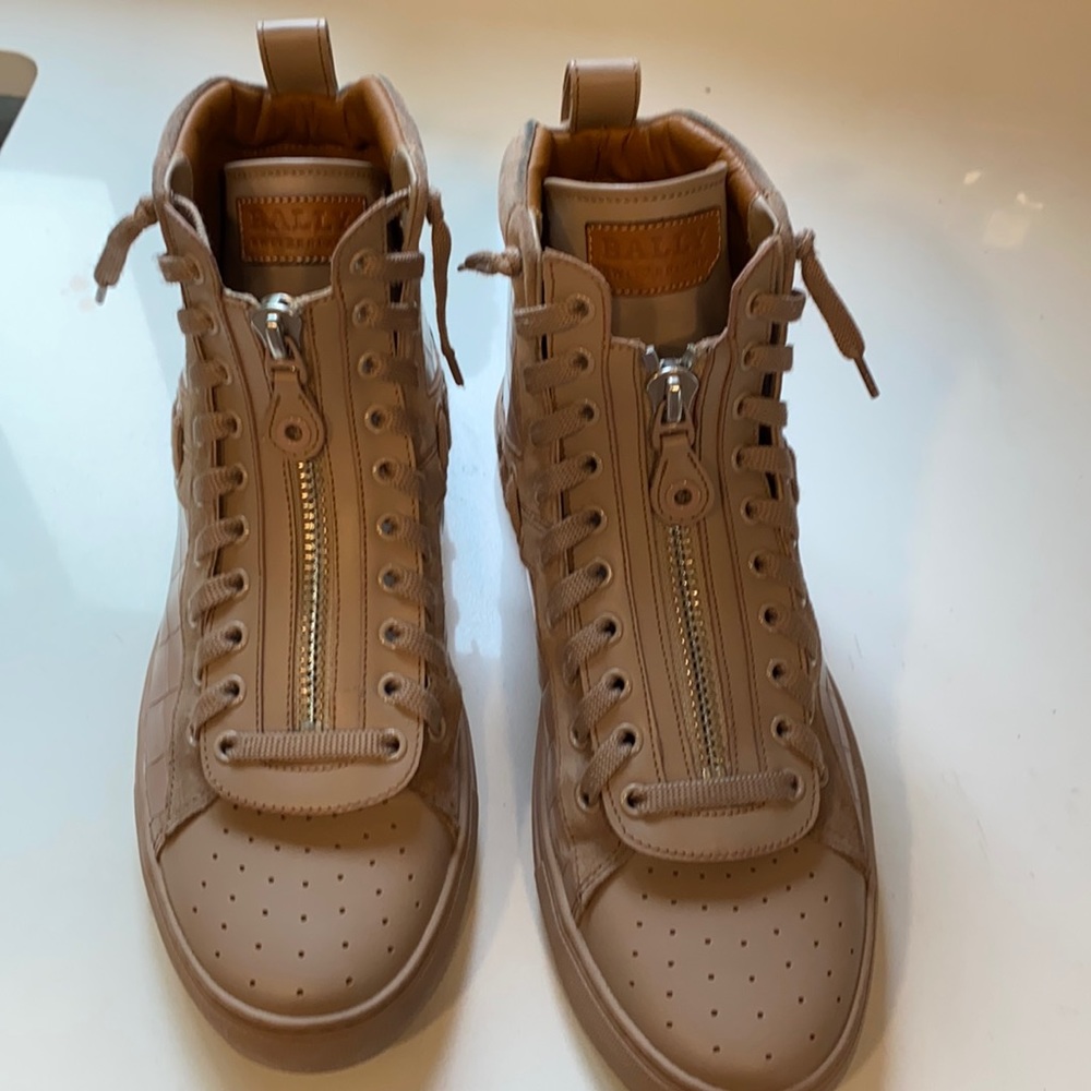 Bally sneakers. Size 10US